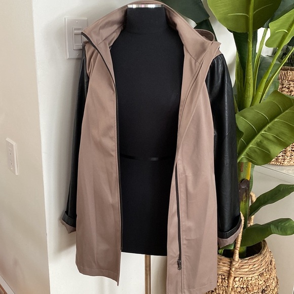 Cleo Jacket with vegan leather sleeves - Picture 6 of 11
